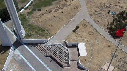 Tarihi milli park olarak ilan edilen Malazgirt meydan muharebesine sahne olan saha havadan görüntülendi