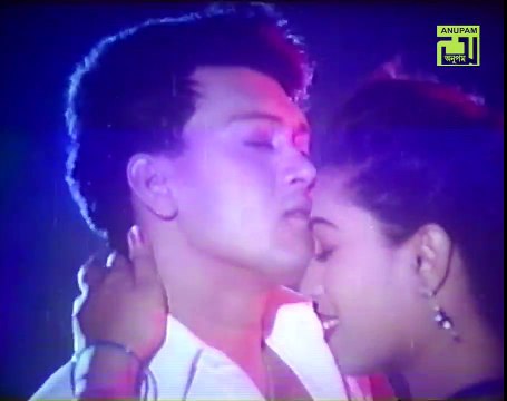 ও বৃষ্টির পানিরে [মা যখন বিচারক] O Brishtir Pani Re । Bangla Movie Song - Popy, Shakil Khan