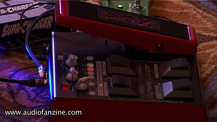 Vox VDL1 Looper Video Demo [NAMM 2011]