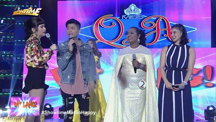 It's Showtime Miss Q & A: “Ate Girl” and Bela exchange pleasantries