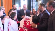 Cumhurbaşkanı Erdoğan, Down Sendromlular Futbol Milli Takımını Kabul Etti