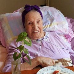 Annesi Hastanede İlaç Verilerek Öldürülen Ünlü İsim Cenk Eren Çıktı