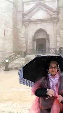 Fiocchi di neve a Castel del Monte - Andria, 22 marzo 2018