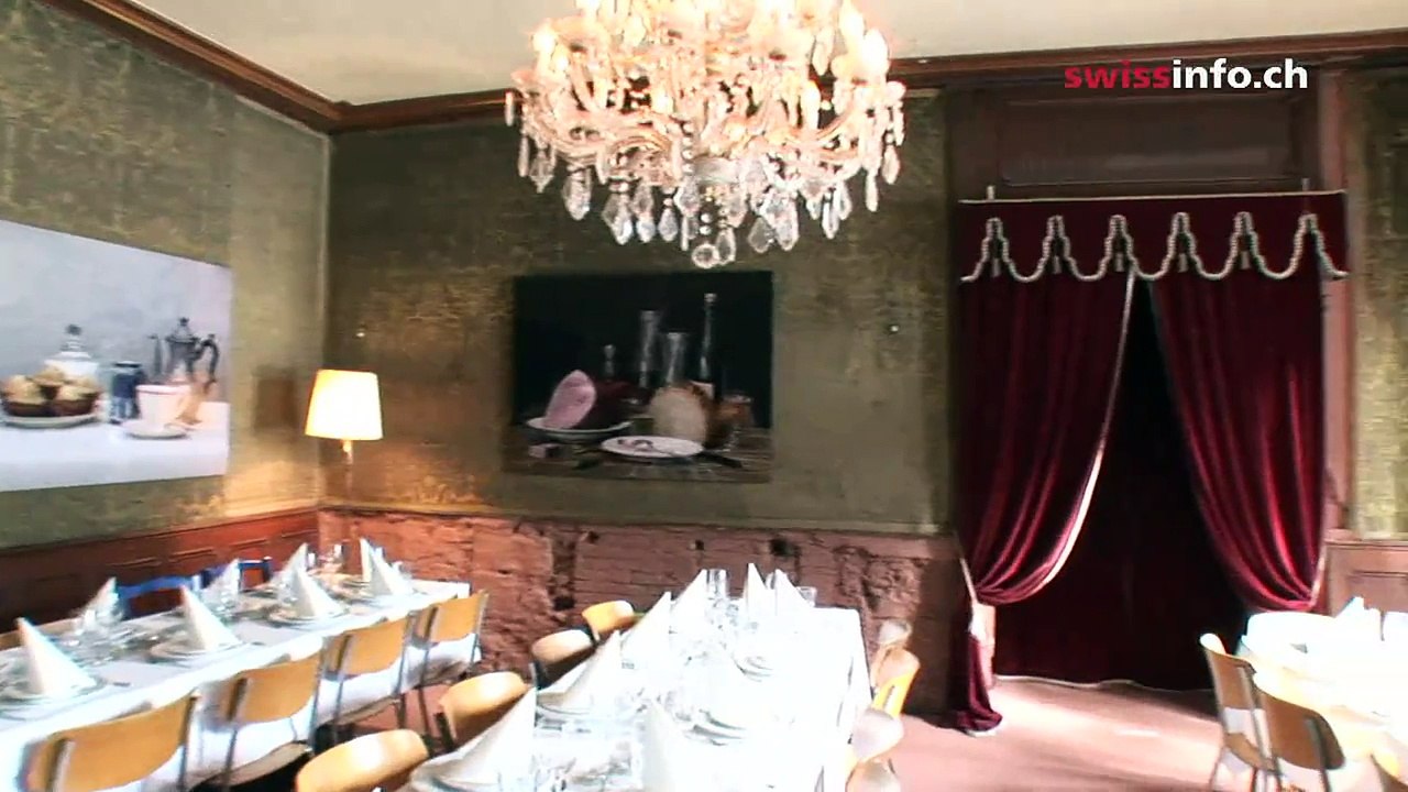 An artist creates her enchanted world inside an abandoned mansion