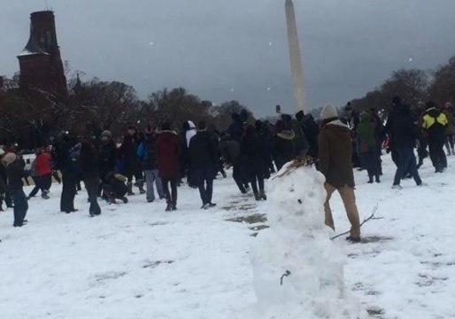 Snowball Fight Breaks Out at National Mall