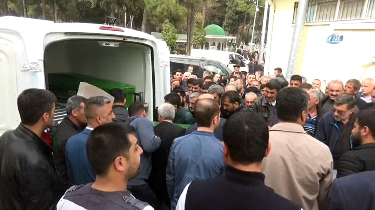 Taksi durağında silahlı kavga: 2 ölü, 1 yaralı