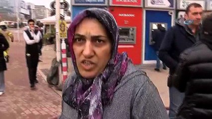 Pendik'te AVM'de yangın paniği