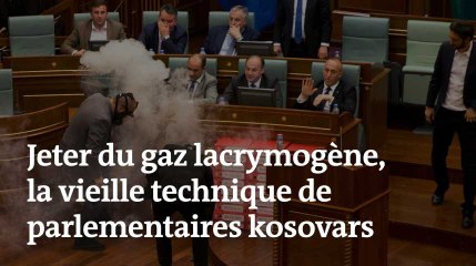 Jeter du gaz lacrymogène, la vieille technique de parlementaires kosovars