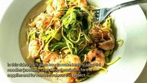 How To Make Healthy Zucchini Noodles (Zoodles) - DIY Food & Drinks Tutorial - Guidecentral
