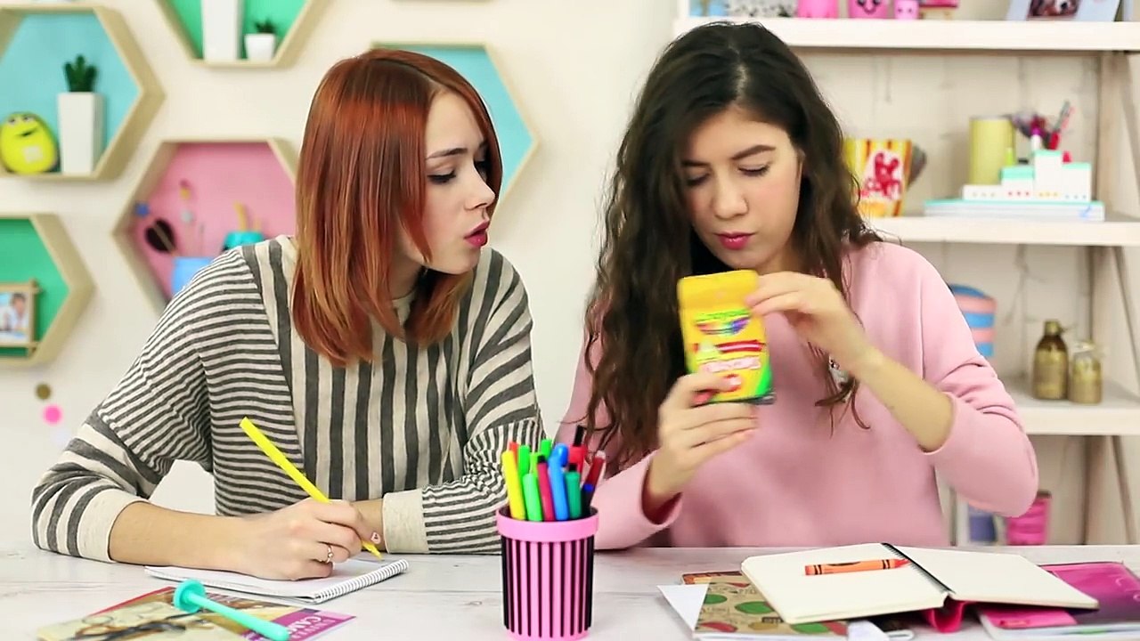 LIFE HACKS FÜRS MAKEUP IN DER SCHULE! / 11 MÖGLICHKEITEN MAKEUP IN KLASSE ZU SCHMUGGELN