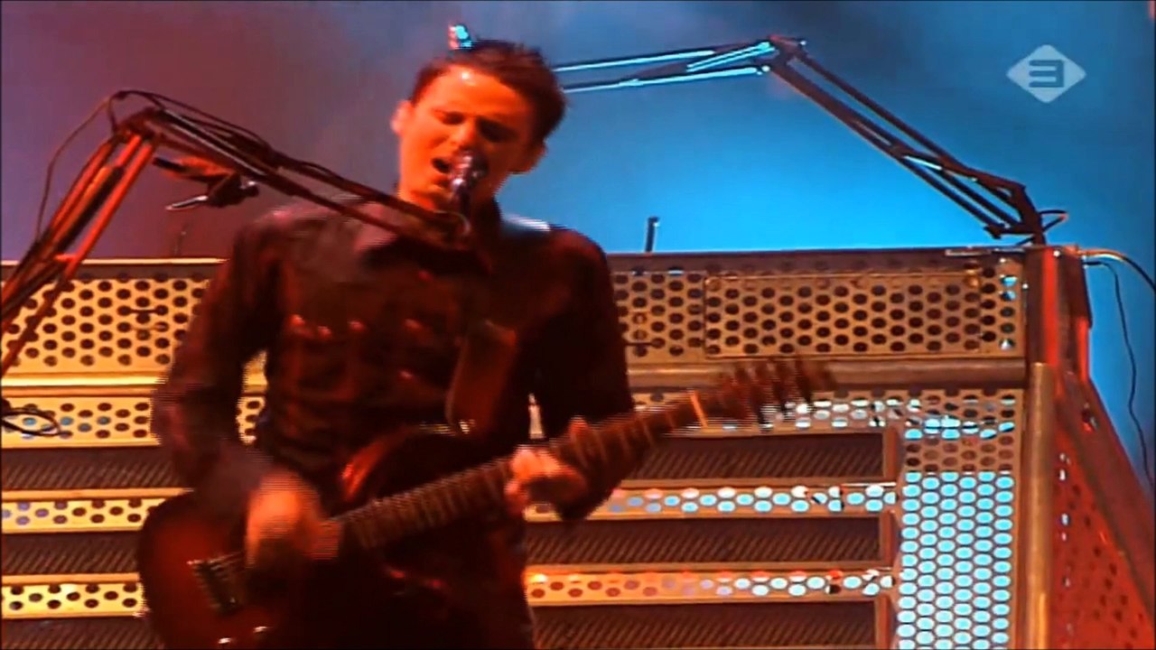Muse - Citizen Erased, Pinkpop Festival, 05/31/2004