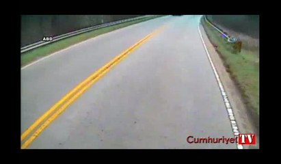 Öğrenci servisi ile tır böyle çarpıştı