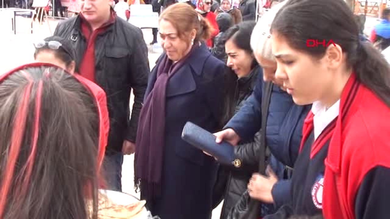 Ardahanlı Öğrenciler, Afrin'deki Mehmetçik İçin Kermes Düzenledi