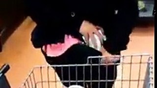 This old lady stole full trolley of items from provision store and it's unbelievable