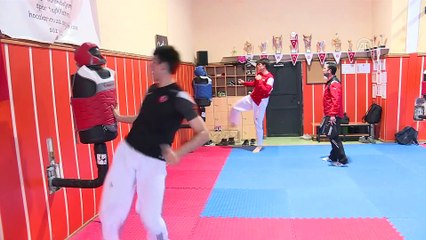 Şampiyon tekvandocu Emre'ye durmak yok - İZMİR