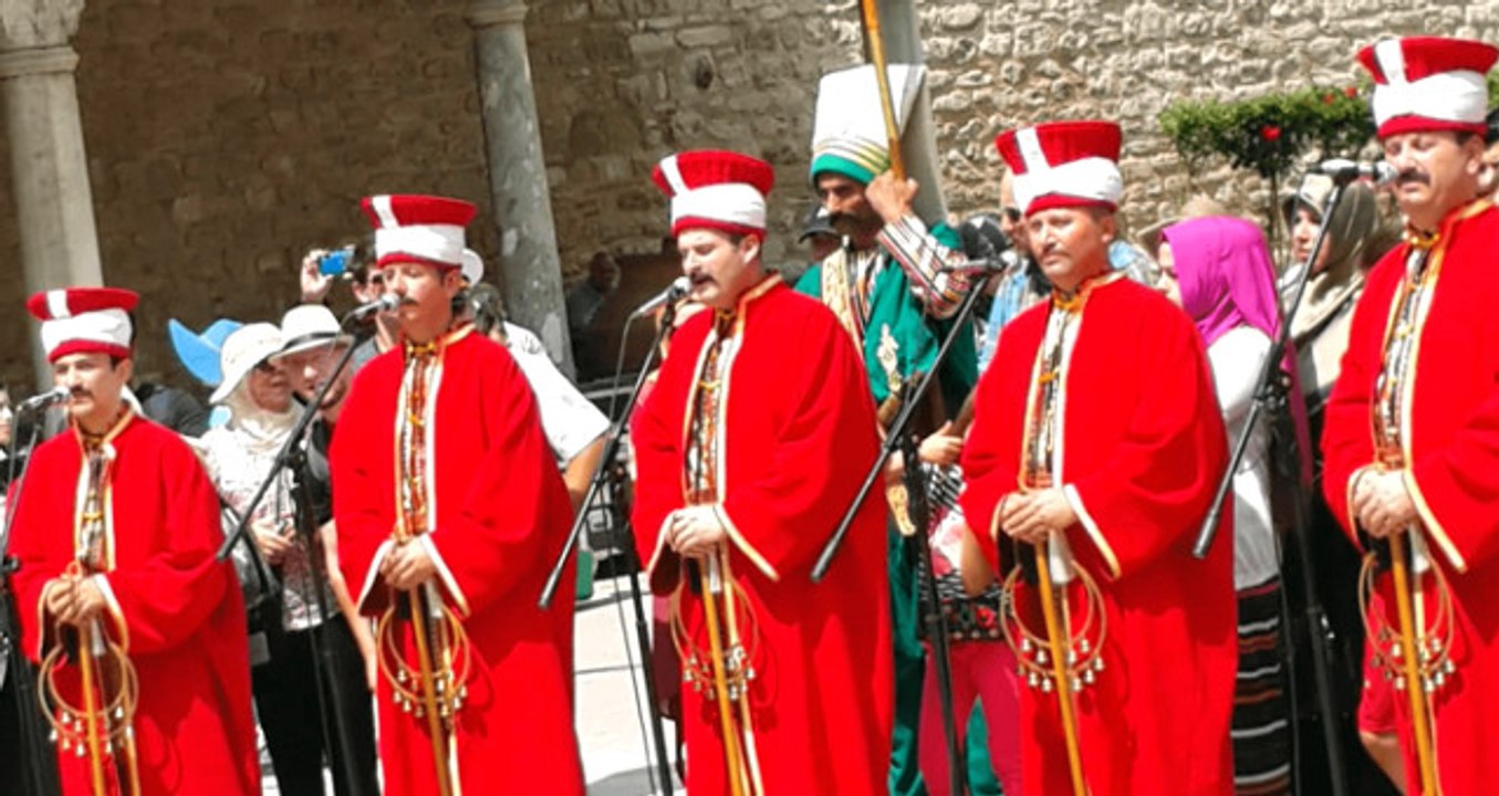 İstiklal Marşı'nı İlahi Gibi Okuyan Mehter Takımına Soruşturma Açıldı