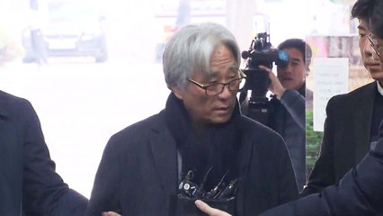 이윤택 영장실질심사 출석 "사실도 있고 왜곡도 있다" / YTN