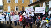 Mars : les enfants de l'école contre la fermeture d'une classe