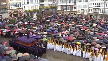 Comienzo de Semana Santa pasado por agua