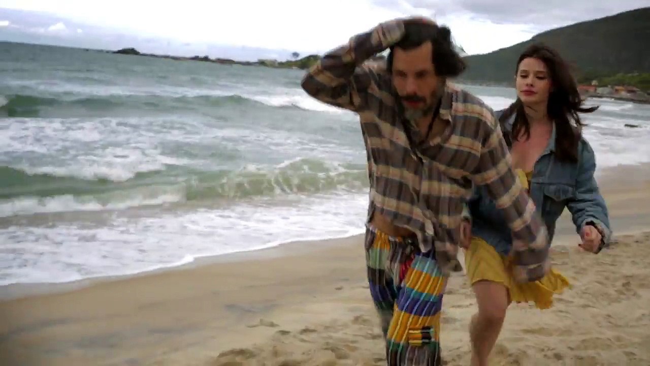 Amando a Carolina Trailer2