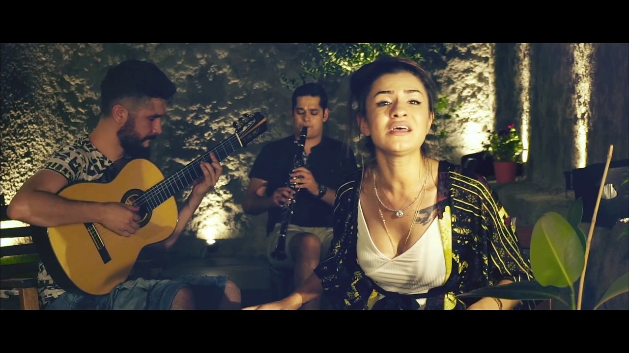 Feride Hilal Akın - Ceylan