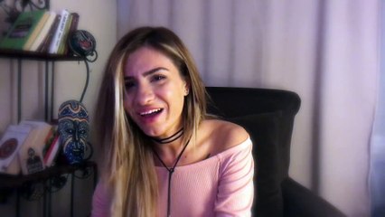 Feride Hilal Akın - İntihaşk