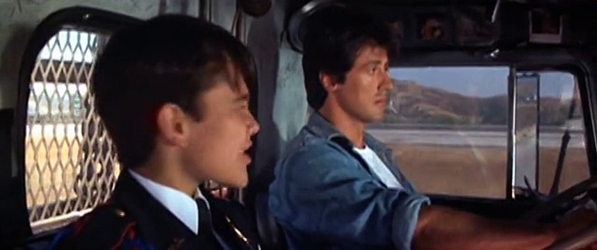 Over the top Bras de fer FRANÇAİS Pt 01