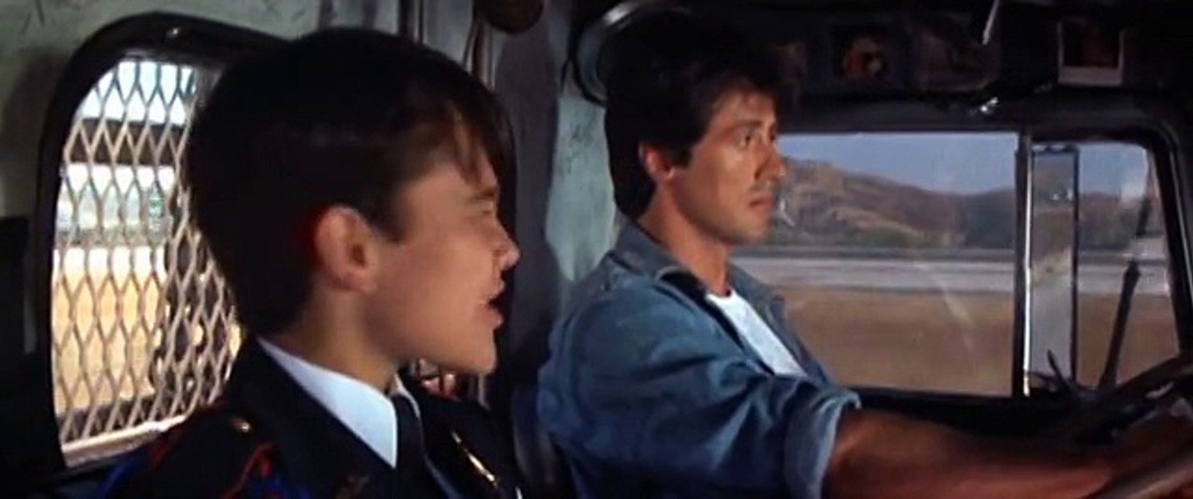 Over the top Bras de fer   FRANÇAİS   Pt 01