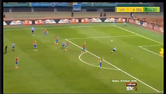 Le retourné splendide d'Edinson Cavani avec l'Uruguay !