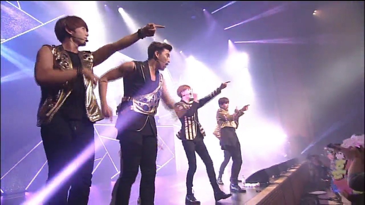 [LIVE] UKISS - Nightmare + Opening ment