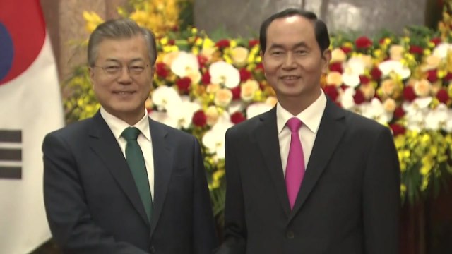 문 대통령 불행한 역사에 유감 ...베트남 주석 진심 높이 평가 / YTN