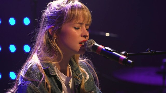 Angèle - Bruxelles (LIVE) Grand Studio RTL