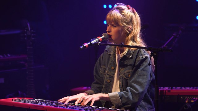 Angèle - La loi de Murphy (LIVE) Grand Studio RTL