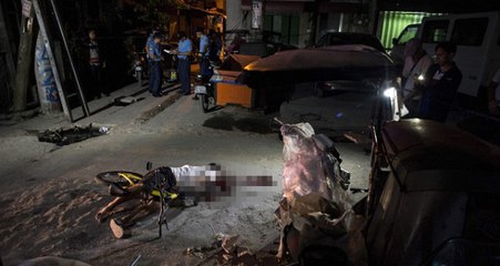 Filipinler'de Korkunç Görüntü! Uyuşturucu Satıcısının Cesedi Saatlerce Sokak Ortasında Kaldı