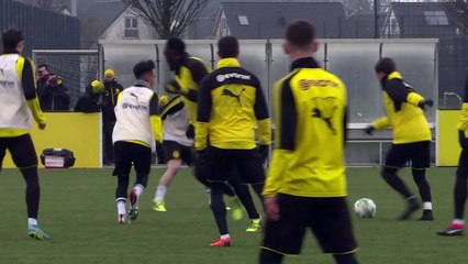 Sprint star Usain Bolt trains with Borussia Dortmund