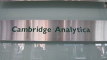 Un juez da luz verde al registro de las oficinas de Cambridge Analytica