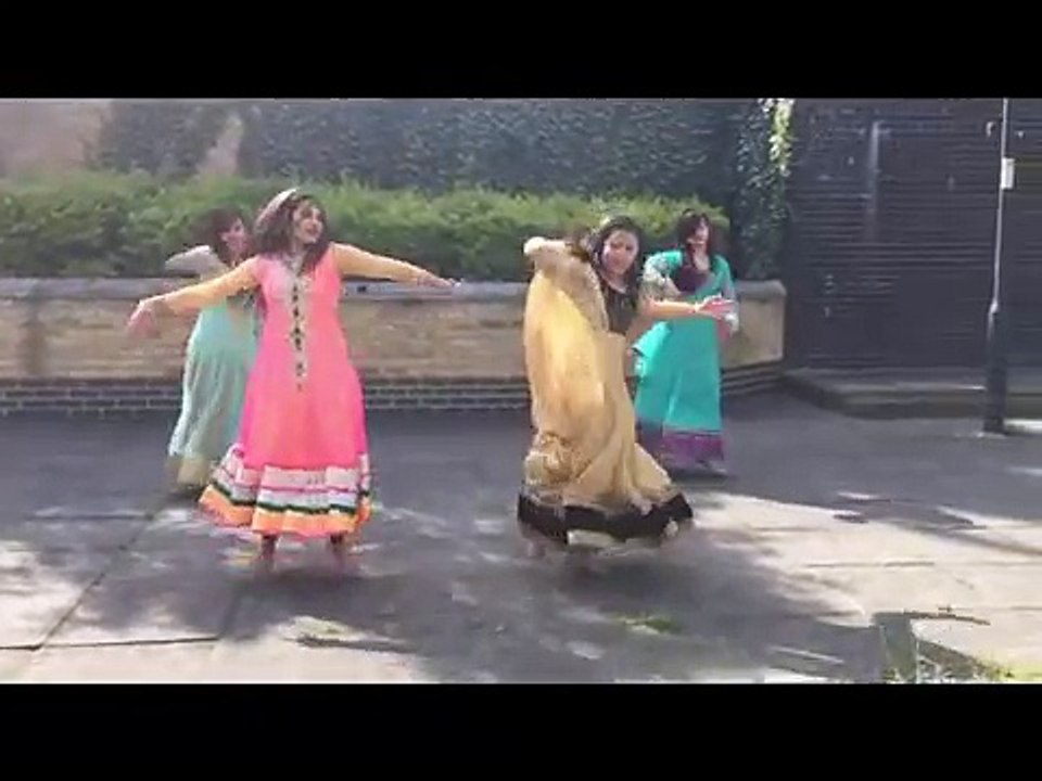 Preeti mishra cham cham dance video ( 360 X 480 )