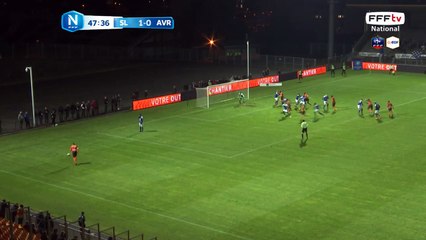 La belle frappe à l'angle de la surface !