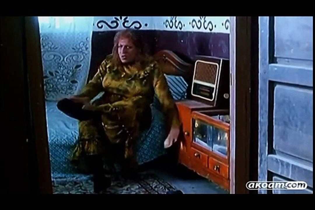 اطاطا دي نحمده ياواد دي طالعلها شعر في صدرها