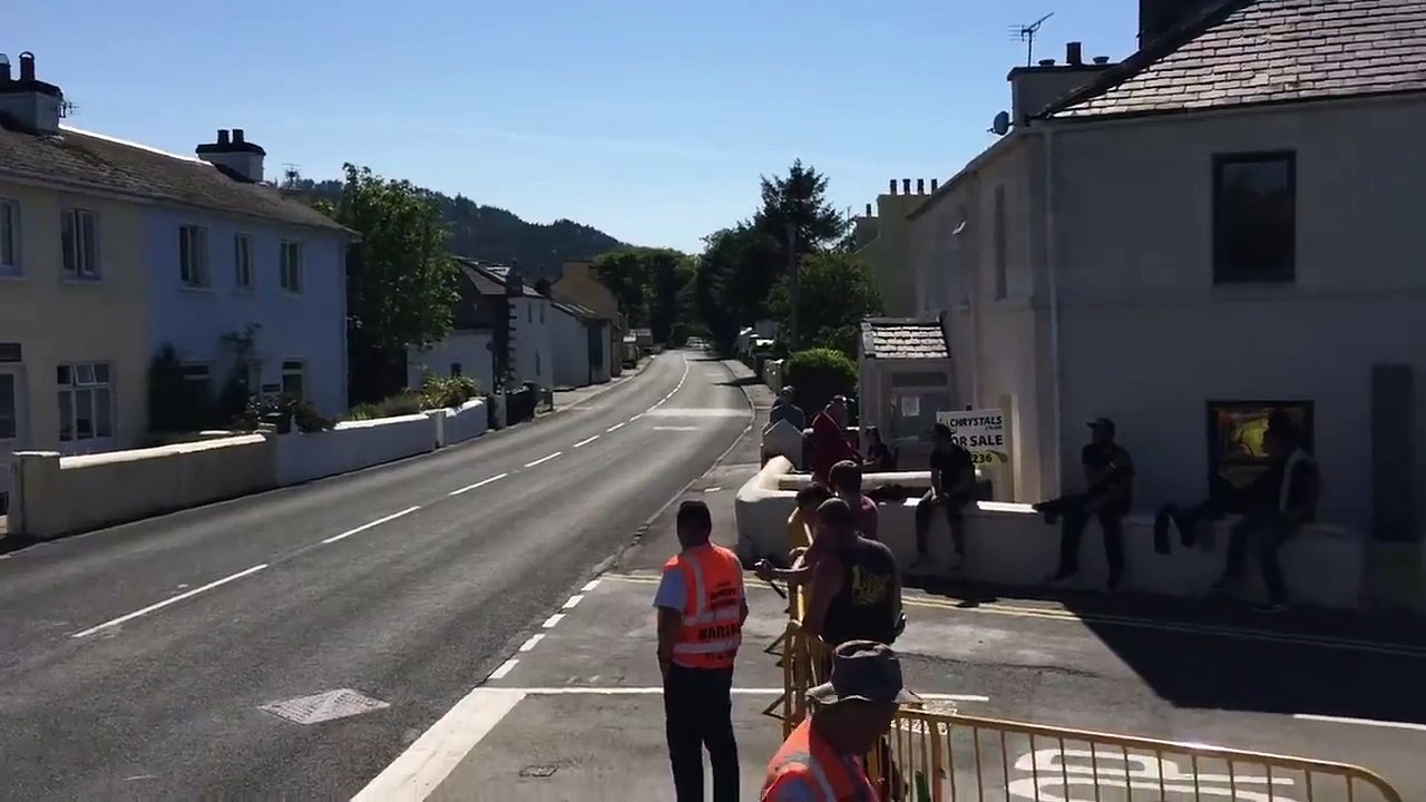 Ninja H2R Fly 300kmph  By Near RAMSEY, ISLE OF MAN TT