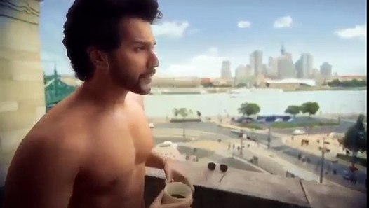 Varun Dhawan in Underwear leaked video 2018 - video 
