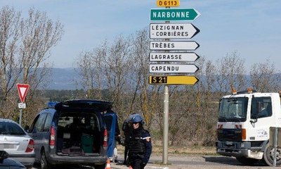 Saksi Mata Dengar Ledakan Saat Penyanderaan di Perancis