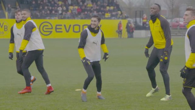 VIRAL: Sepakbola: Bolt Memberi Kesan Dalam Latihannya Di Dortmund