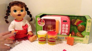Baby Alive Snackin Sara Candy Canes For Christmas with Playdoh and Toy Microwave