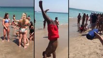 Un homme veut faire un backflip sur la plage, mais ça ne se passe pas comme prévu..