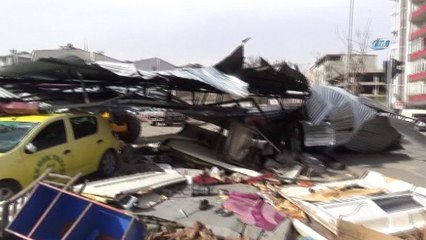 Iğdır’da fırtına taksi durağını biçti: 3 yaralı