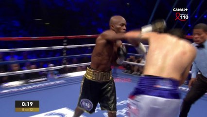 Soirée Boxe au Palais des Sports de Marseille - Fin de round exceptionnelle de Michel Soro