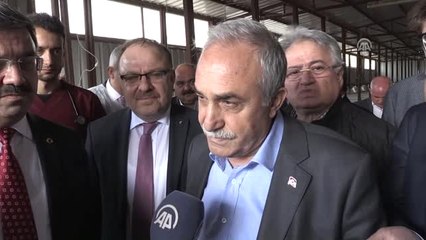 Fakıbaba: "Hedefimiz Türkiye'nin Bir Milyon Düve Açığını Kapatmak"