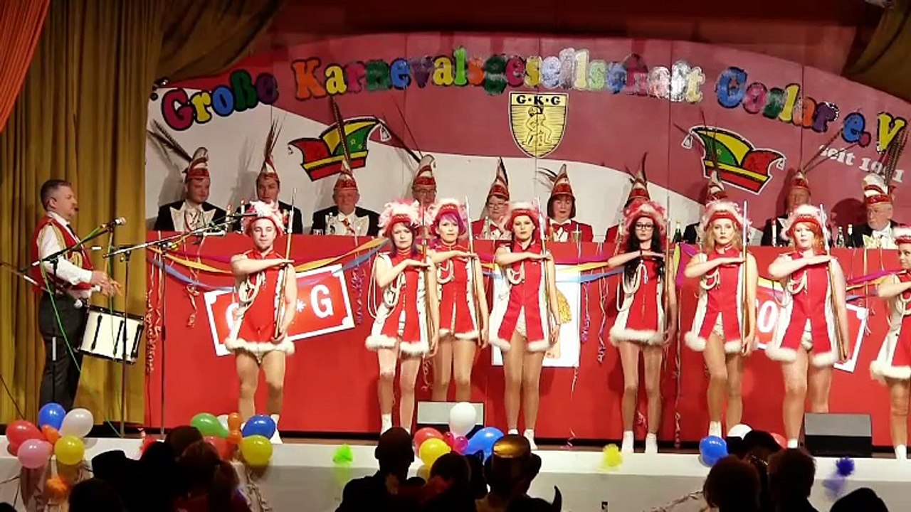 Exerzieren der gkg funkengarde