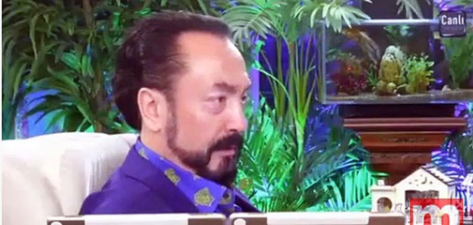 Adnan Oktar Nagehan Alçı'ya şantaj :Yüz kızartacak bir olay var ben mi söyleyeyim!